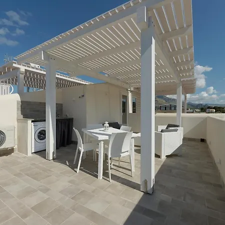 Isule Apartment & Terrace * סן ויטו לו קאפו