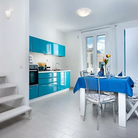 Isule Apartment *