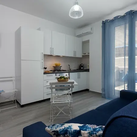דירה Isule Apartment & Terrace