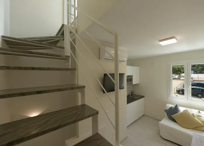 Isule & Terrace Apartment